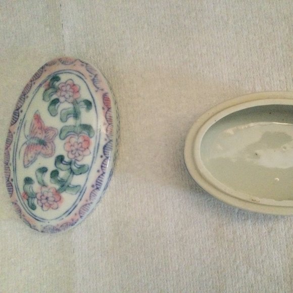 Lot of three ceramic porcelain trinket box jewelry box floral - Picture 3 of 7